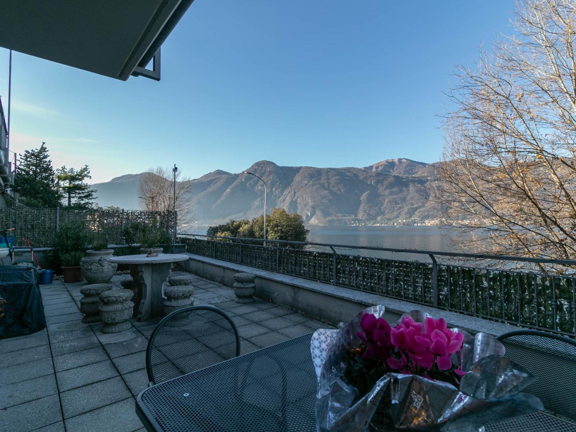 Villa Olcio - Al Lago Манделло-дель-Ларіо Екстер'єр фото
