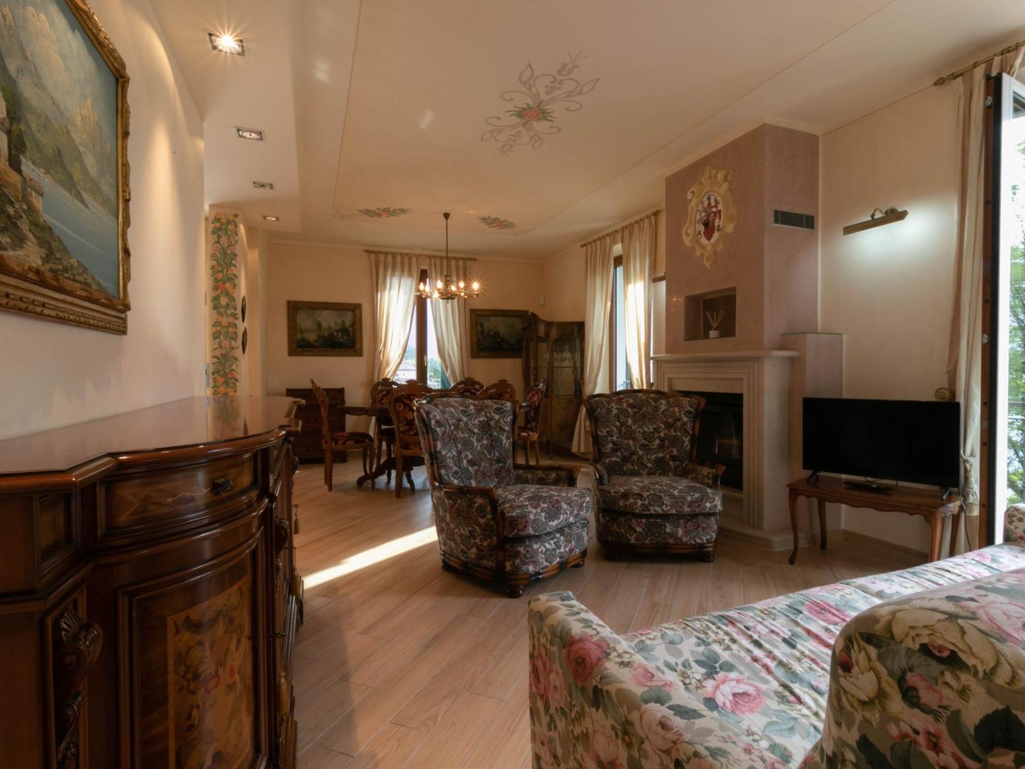 Villa Olcio - Al Lago Манделло-дель-Ларіо Екстер'єр фото